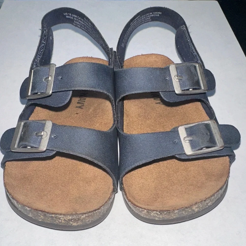 Old Navy Double Buckle Kids Sandals.